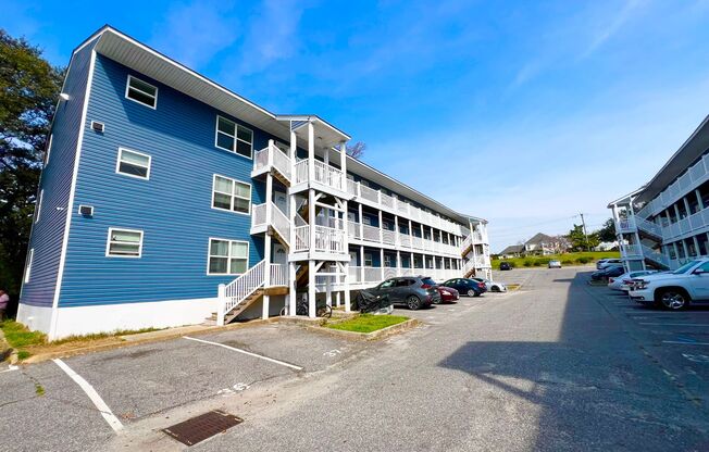 2 beds, 2 baths, 950 sqft, $1,705, Unit 2107-10