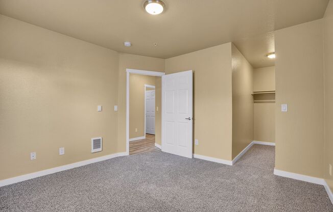 2 beds, 1 bath, 890 sqft, $1,499, Unit 196-200248