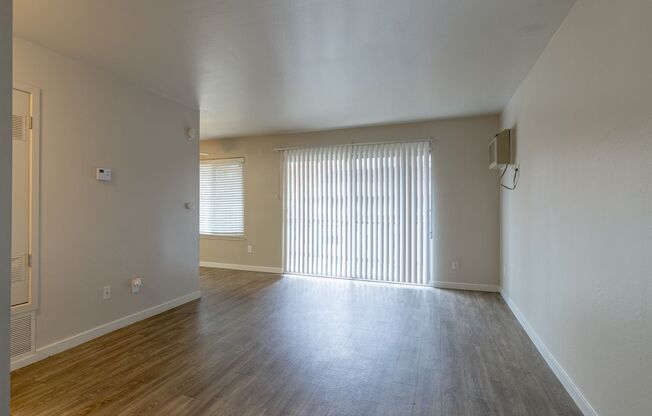 Studio, 1 bath, 451 sqft, $1,450, Unit 57
