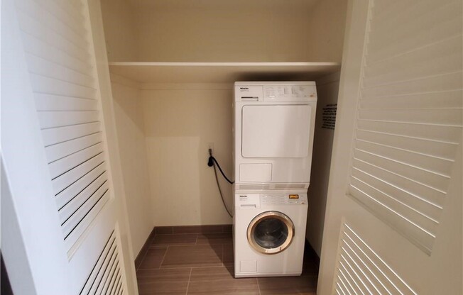 1 bed, 1 bath, 748 sqft, $2,800, Unit 1805