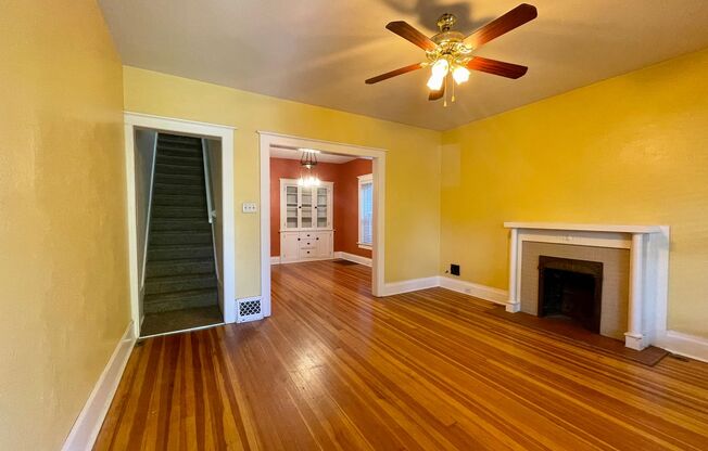 $0 DEPOSIT OPTION! CHARMING 2-STORY, 3 BED 2 BATH TOWNHOME IN WEST WASH PARK