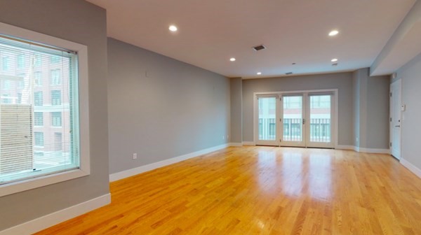 41 W 2nd Street 4