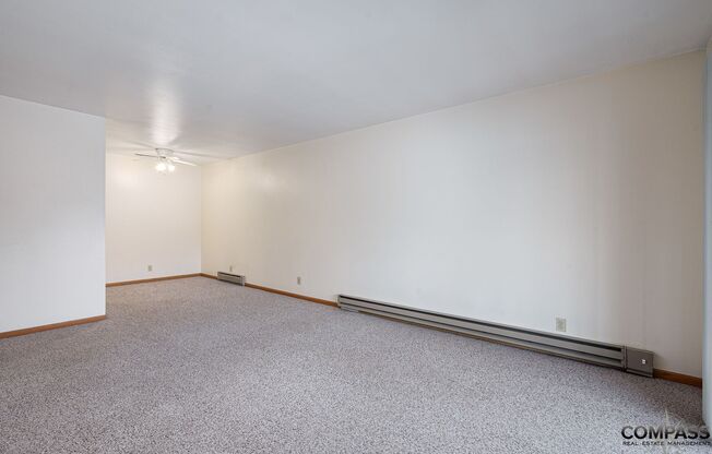 1 bed, 1 bath, 624 sqft, $1,025, Unit 212