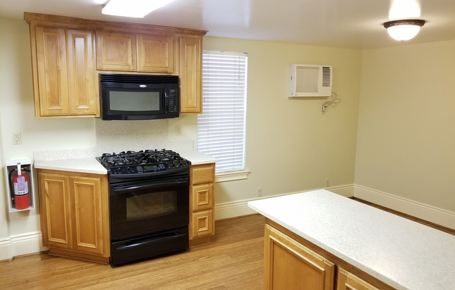 1 bed, 1 bath, 555 sqft, $1,375, Unit Unit 6