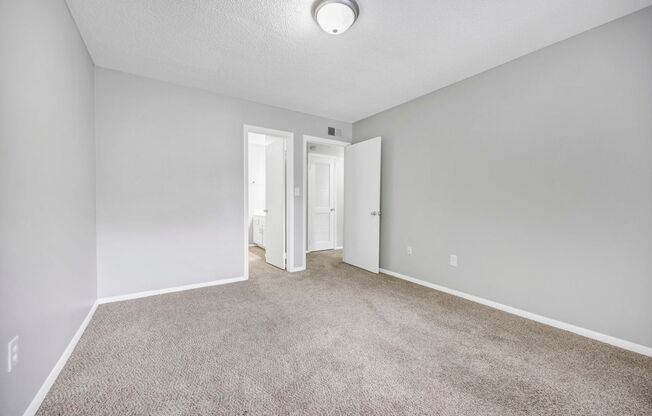 2 beds, 2 baths, 946 sqft, $1,190, Unit 807G