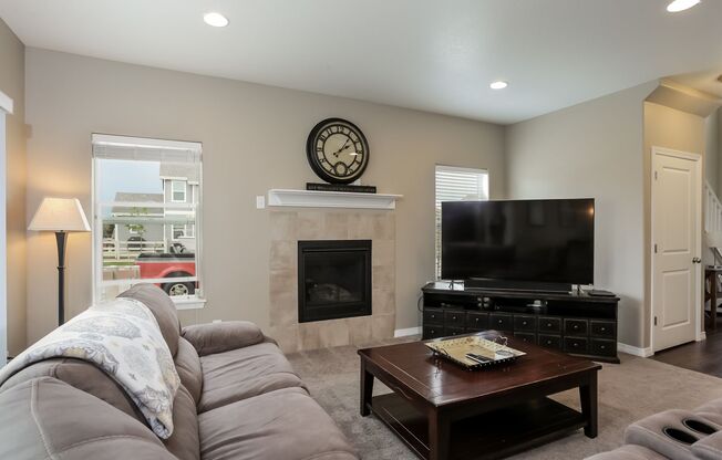2851 Breton Way