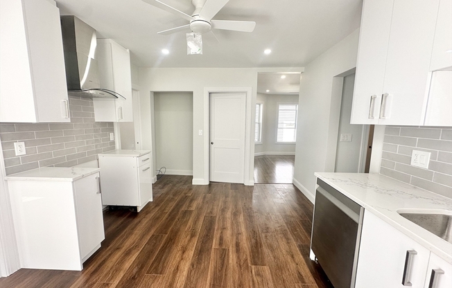 3 beds, 1.5 baths, 1,100 sqft, $3,950, Unit 1