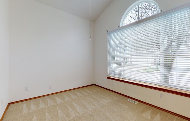 3 beds, 2.5 baths, $3,400