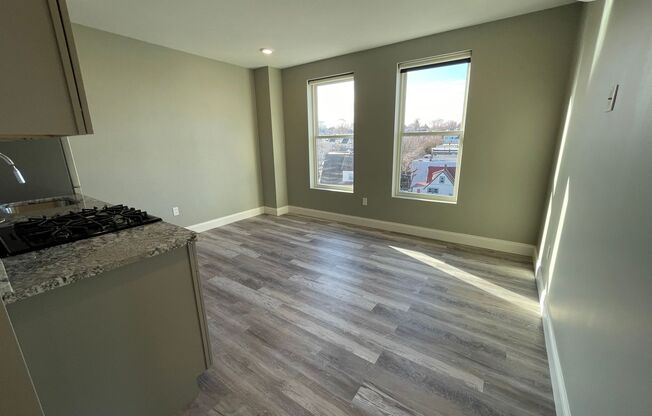 2 beds, 1 bath, 573 sqft, $2,650, Unit 510