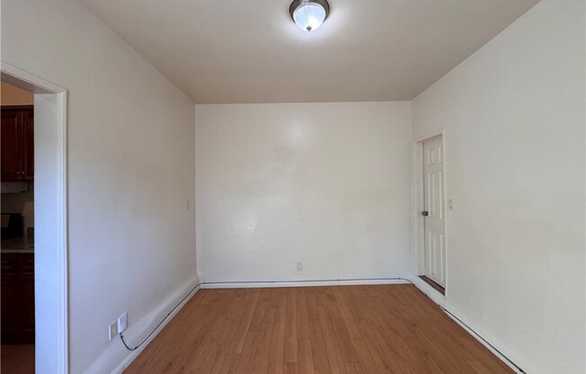 7055 3 AVE