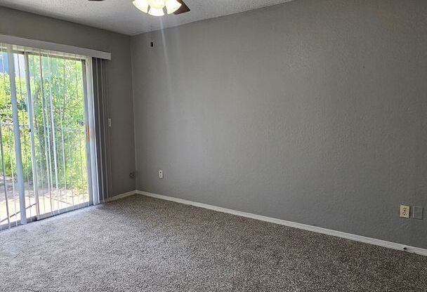 3 beds, 2 baths, 1,200 sqft, $1,400, Unit 519
