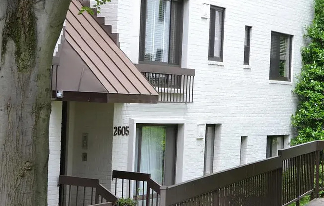 3 bedroom apartment in Glover Park - GEORGETOWN NORTH CONDOMINIUMS