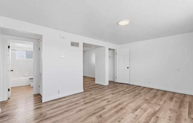 2 beds, 1 bath, 620 sqft, $1,125, Unit 9
