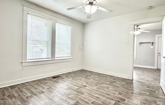 Comfortable Charm on Stumberg Lane – 3 Bed, 2 Bath Home in Prime Location!