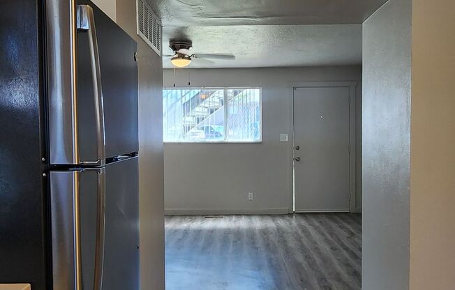 2 beds, 1 bath, 800 sqft, $1,295, Unit #40