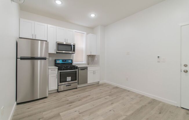 NEW! Modern & Renovated 1Bed 1 BA Apartment