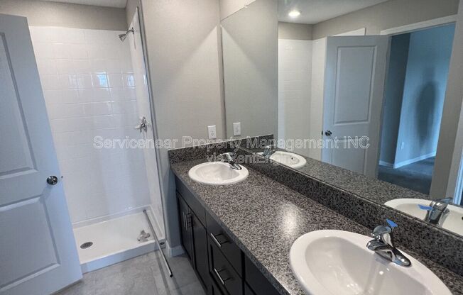 6 beds, 3 baths, 2,580 sqft, $2,545