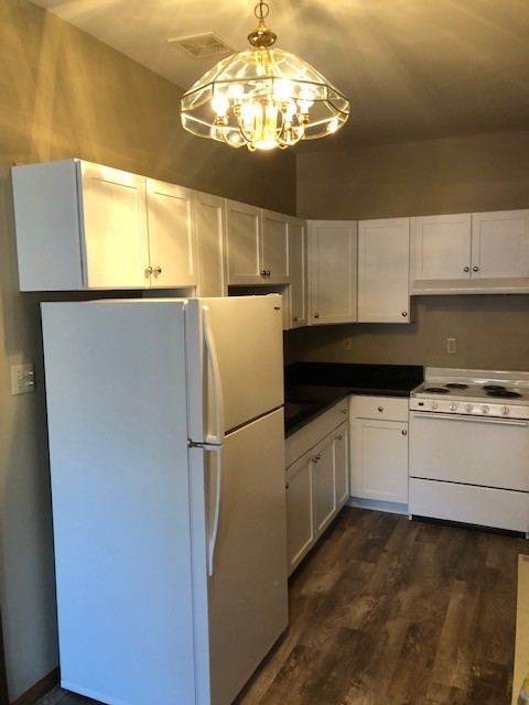 217-219 Bates Ave