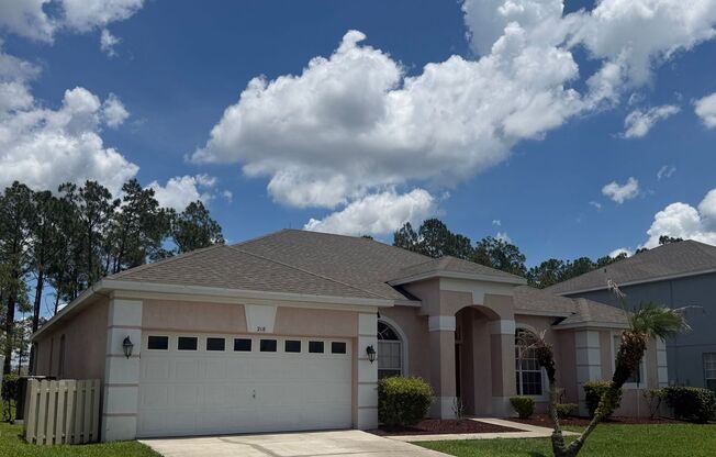 Beautiful Pool Home in Highlands Reserve Golf Community, Davenport