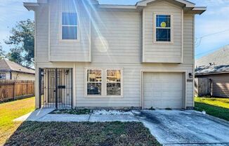 963 LUCKY ST