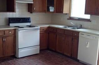 3 beds, 1 bath, $1,295