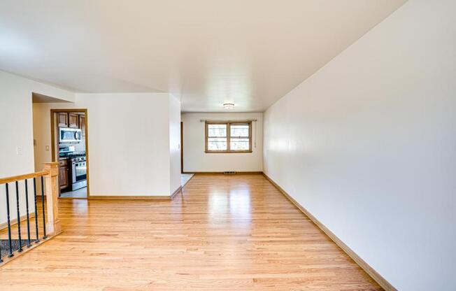 1015 WILSON AVE