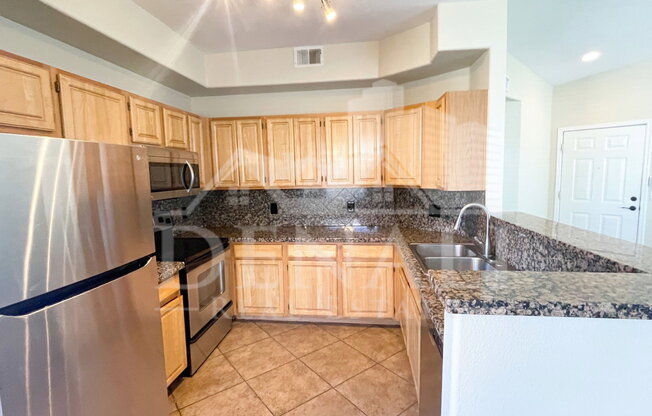 3 beds, 2 baths, 1,215 sqft, $1,895, Unit Unit 1019