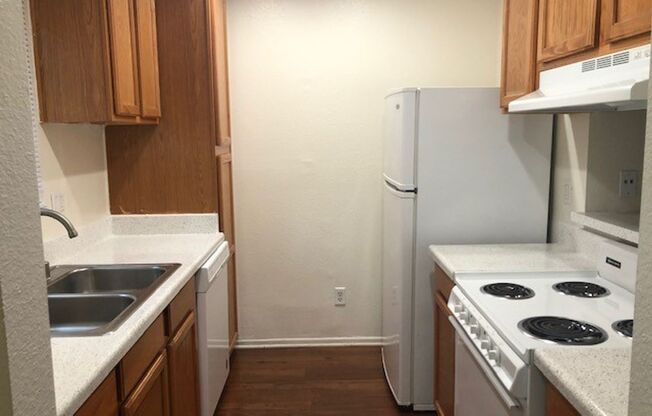 1 bed, 1 bath, 780 sqft, $2,375, Unit 12