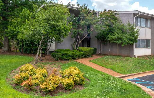 lush landscaping at Malibu at Martin Apartments in Huntsville, Alabama
