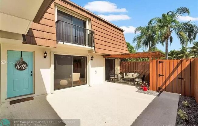 9106 SW 20 ST