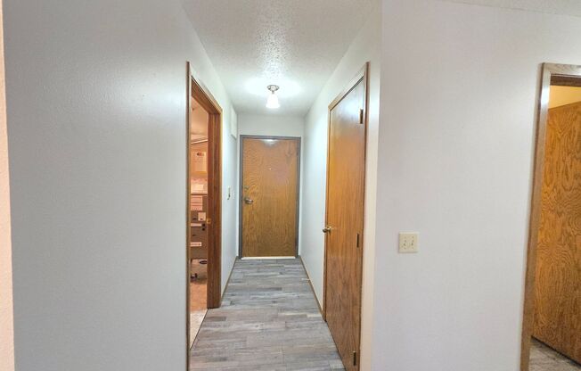 1805 S. BAHNSON AVE.