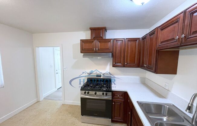 840-842 1/2 W. Sepulveda Street