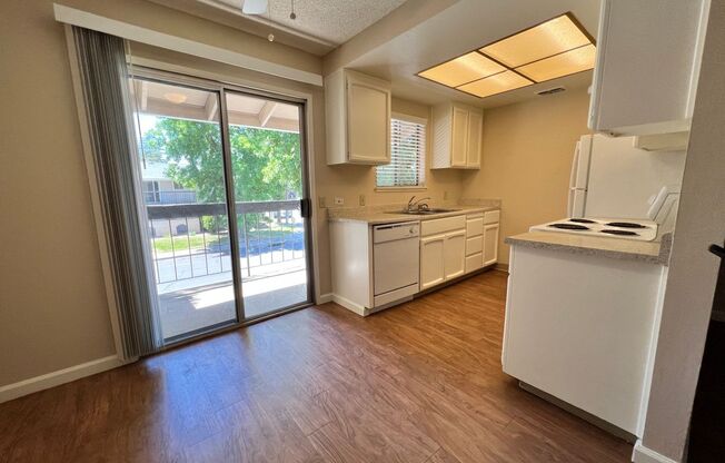 1 bed, 1 bath, 462 sqft, $1,275, Unit 1570 CAL-204