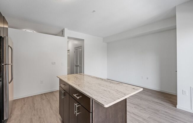 1 bed, 1 bath, 539 sqft, $1,595, Unit 410