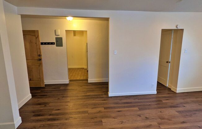 Historic Spacious 2 Bed 1 Bath with Study across City Park! Water/Heat/Trash/Sewer Included! Off Street Parking