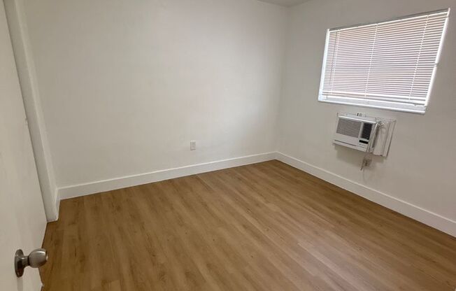 2 Bed/ 1 Bath -Central location - Parking