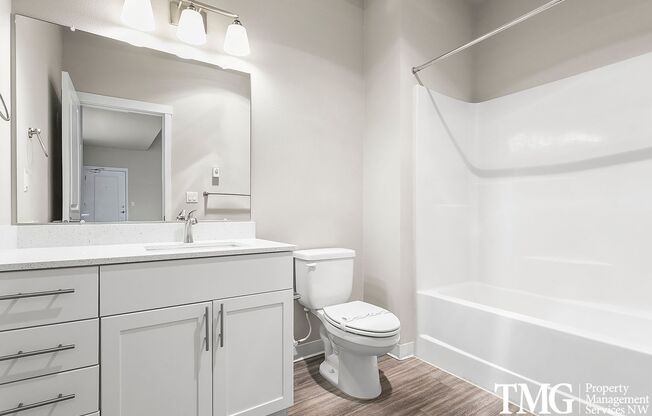 2 beds, 2 baths, 987 sqft, $1,890, Unit H356