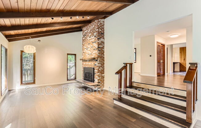 1759 MARYLHURST DR