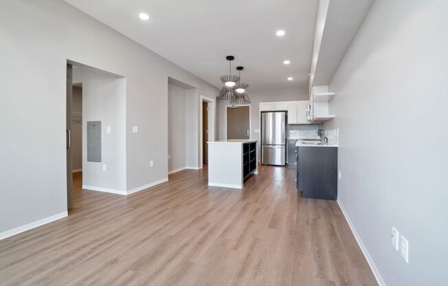 1 bed, 1 bath, 625 sqft, $1,350