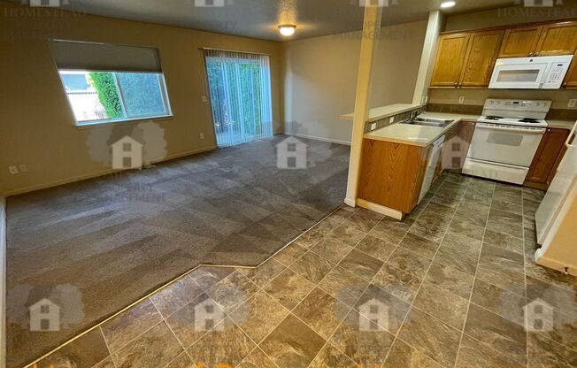 Perfect commuter location!