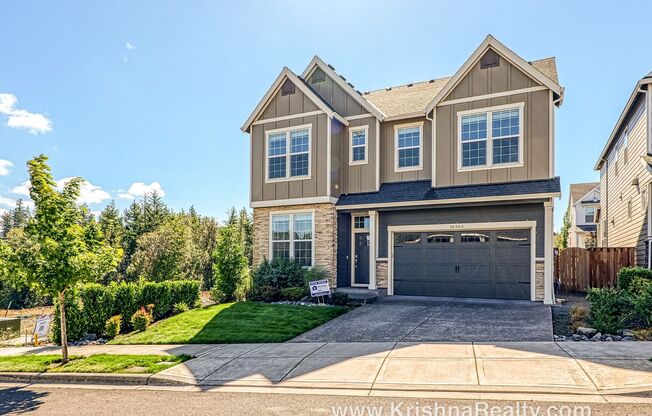 Beautiful 5BD | 3BA Single Family Home | Main-Level Bedroom & Full Bath | Highlands at North Bethany | Top Schools | Near Intel & Nike!