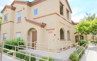 3915 Legend Hills #203
