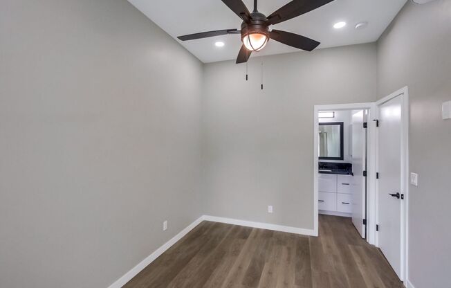 2 beds, 2 baths, 836 sqft, $2,995, Unit 4745-3