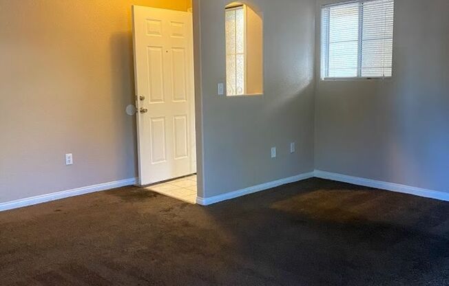 Awesome 3 Bedroom Condo Ready for Move In
