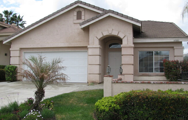 3 beds, 2 baths, $2,895