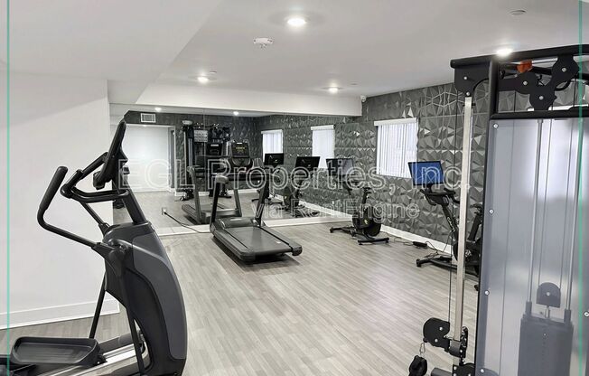 1 bed, 1 bath, 607 sqft, $2,350, Unit 602