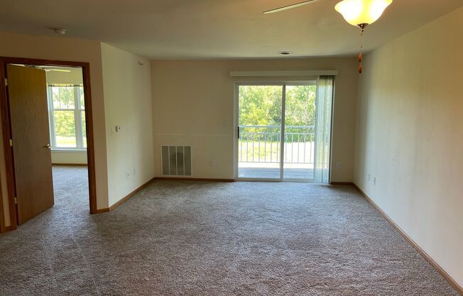 1 bed, 1 bath, 805 sqft, $1,465, Unit 927-206