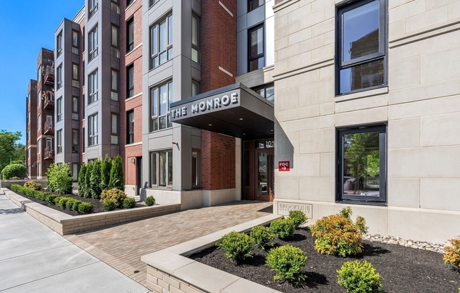 2 beds, 2 baths, 1,018 sqft, $4,200, Unit 208