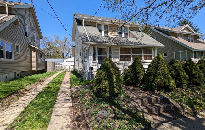 Large, spacious home for rent!
