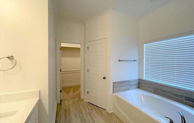 3 Bedroom With a Bonus Room In Central School District!